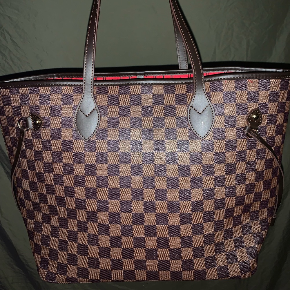 Louis Vuitton Neverfull